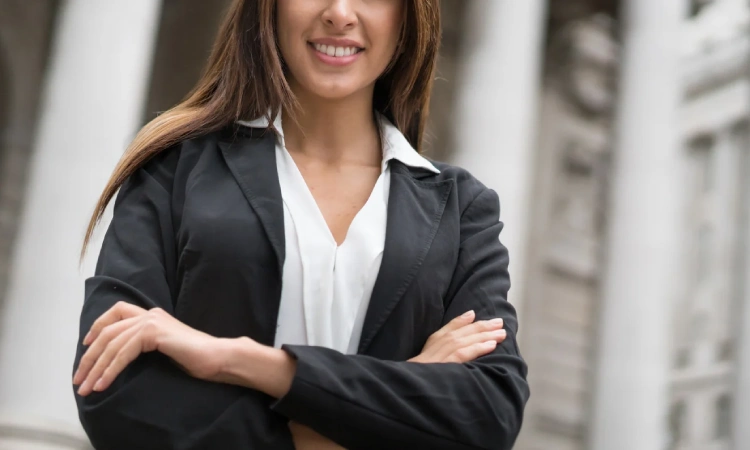 وکیل در مسیر حل پرونده شما چه وظایفی دارد؟