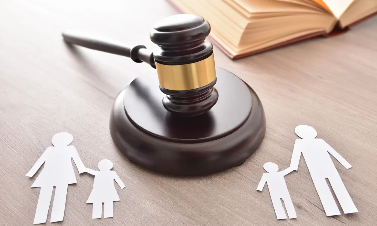 ۵ معیار ضروری برای انتخاب وکیل حضانت فرزند در مشهد