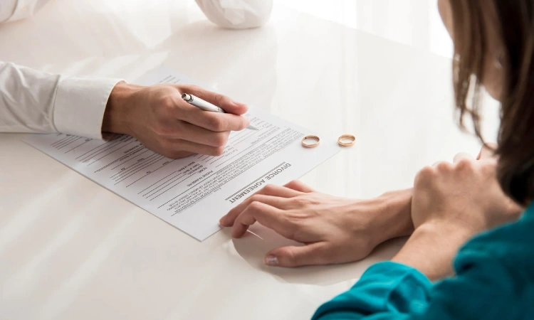 ویژگی های بهترین وکیل طلاق در ملارد