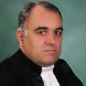 فرهاد علیخانی، بهترین وکیل پایه یک دادگستری در اراک