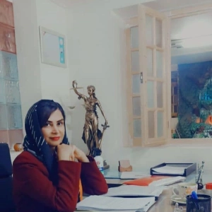 ماندگاری عباسی، بهترین وکیل پایه یک دادگستری در زاهدان