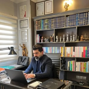 محمد غلامی، بهترین وکیل پایه یک دادگستری در مشهد