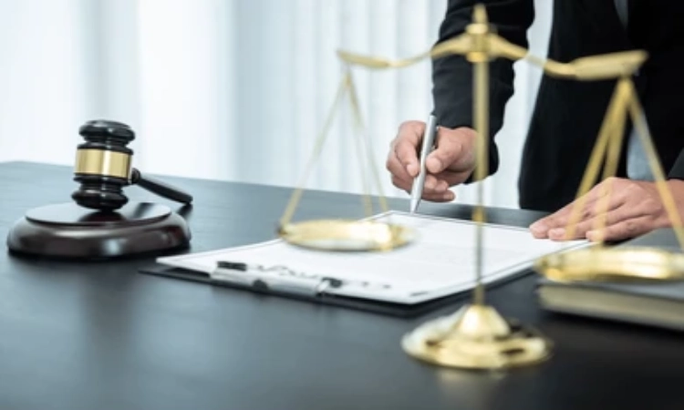 وکیل ارث در یزد را با چه معیارهایی باید سنجید؟