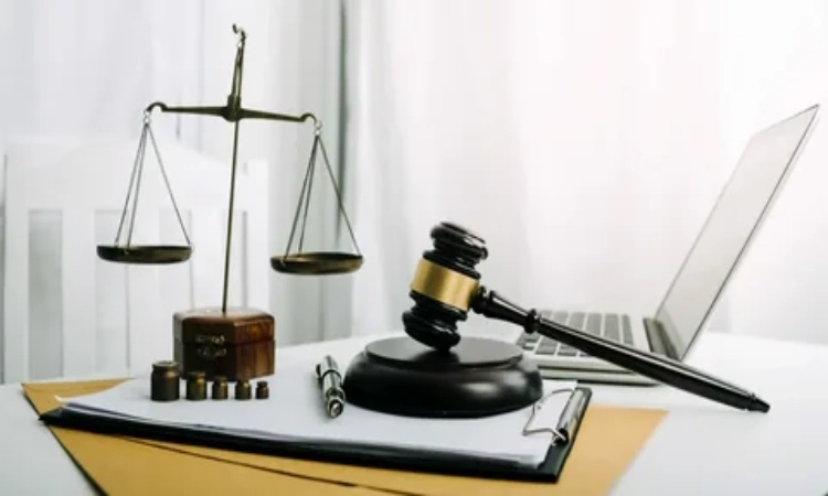 راهنمای انتخاب بهترین وکیل الیگودرز در زمینه املاک