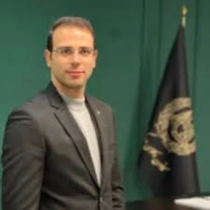 وحید نظری