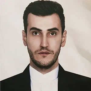 محسن قهرمانی بهترین وکیل اقدسیه
