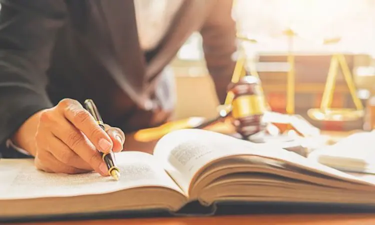 شاخص ترین وظایف وکلای مواد مخدر تهران