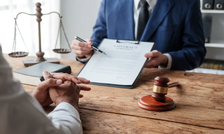 چگونه بهترین وکیل دعاوی مواد مخدر در مشهد را پیدا کنیم؟