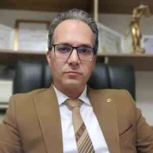 مهرداد احسنی بهترین وکیل مهریه در شهریار